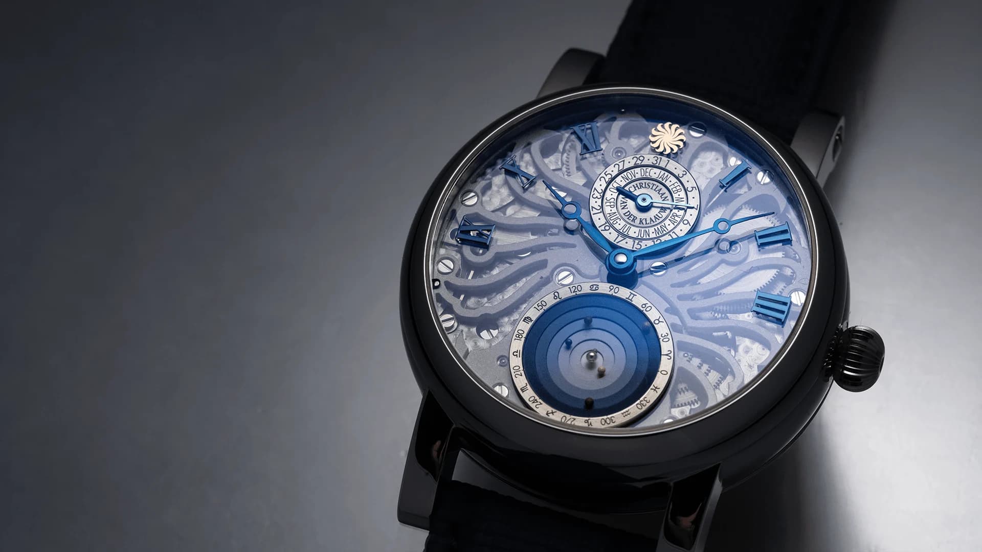 Planetarium Skeleton Platinum with its transparent sapphire dial
