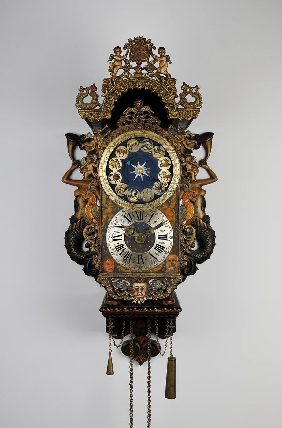Frisian astronomical wall clock