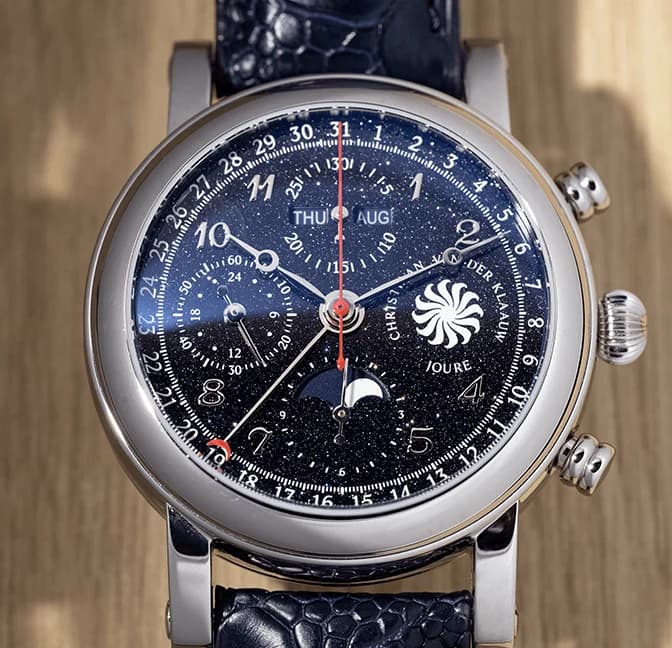 Ariadne Aventurine Blue, front view