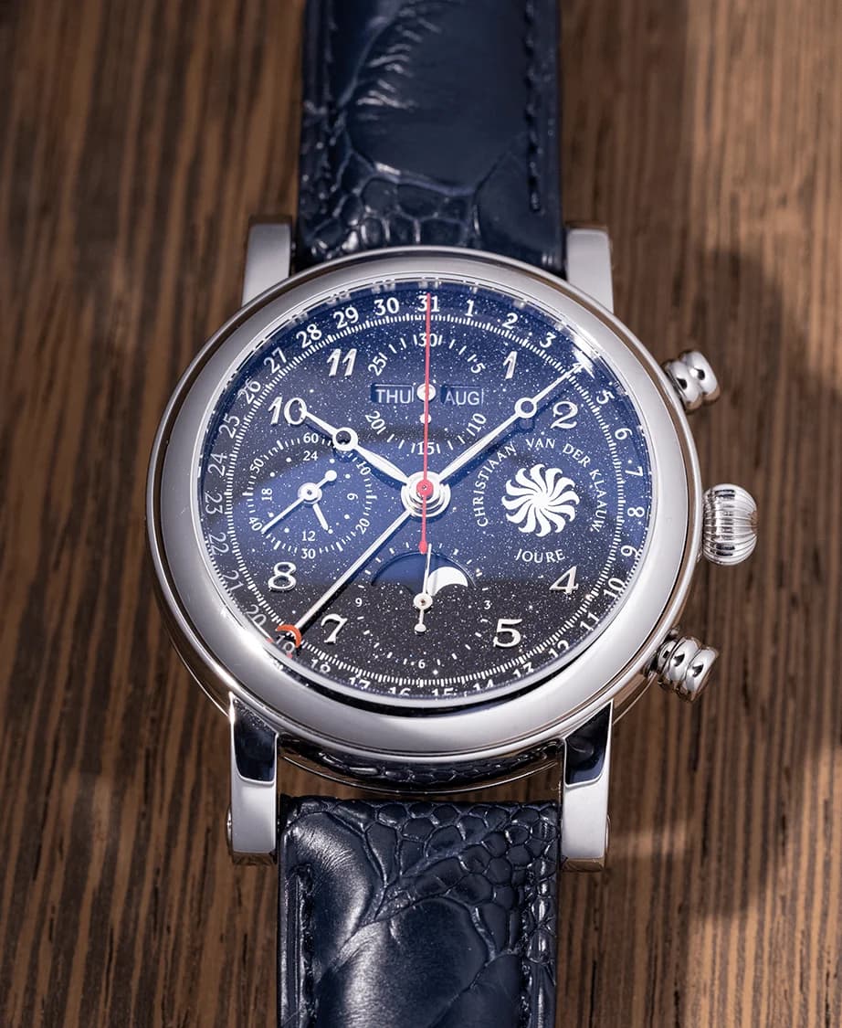 Ariadne dial with chronograph counters, calendar and moon phase