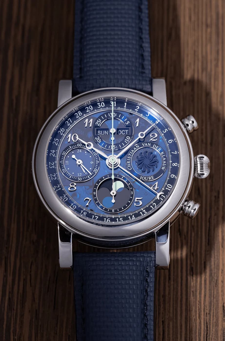 Ariadne Sapphire Smoked Blue, front view