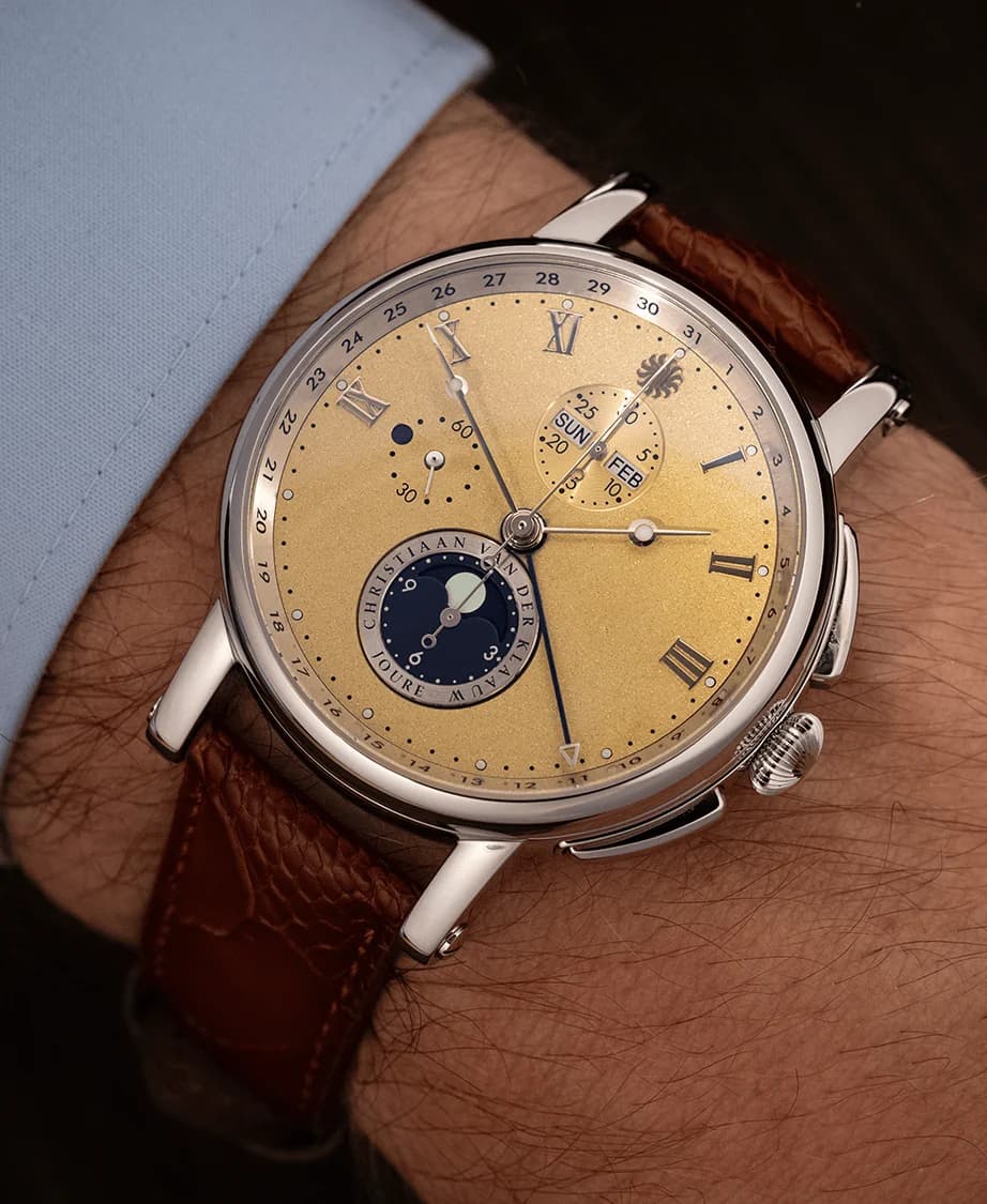 Hypernova dial with chronograph counters, calendar and moon phase