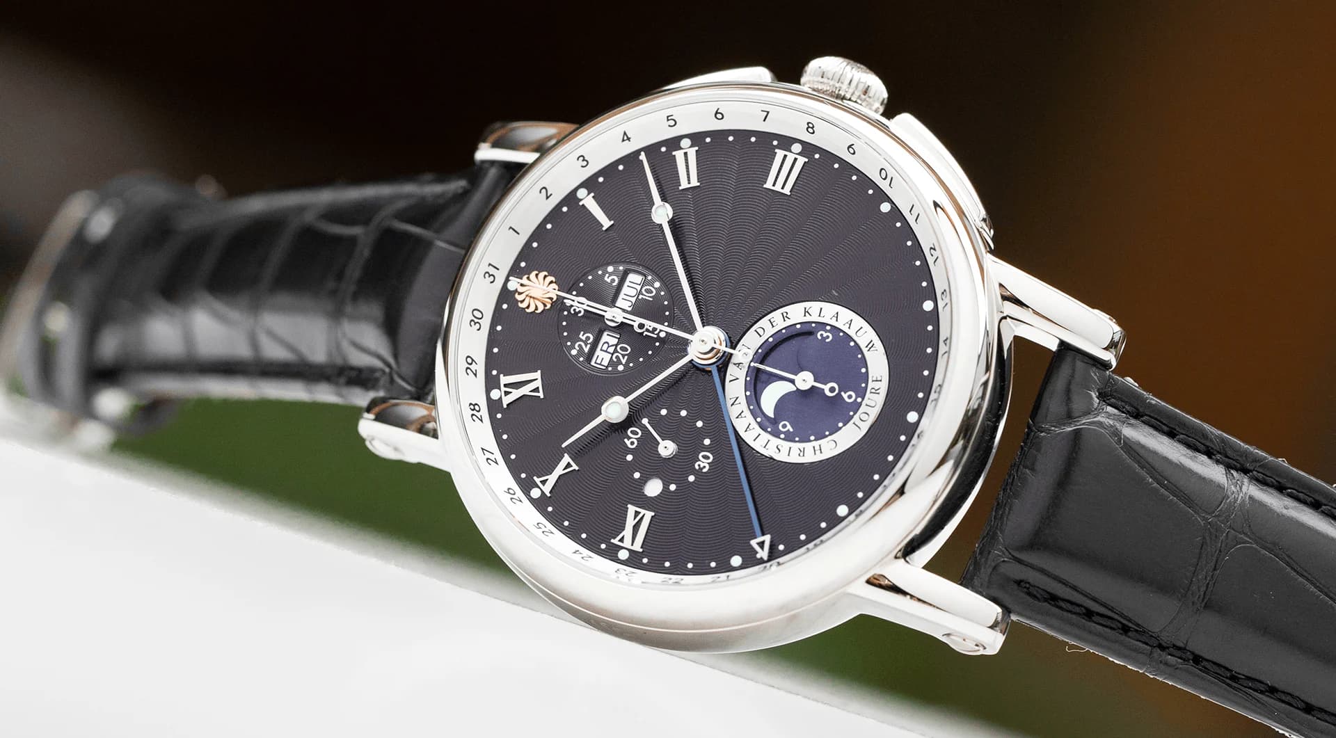 Hypernova Guilloché Black in stainless steel with a black guilloché dial