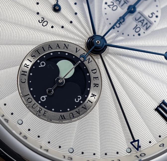 Hypernova Guilloché White, close-up of the moon phase and calendar