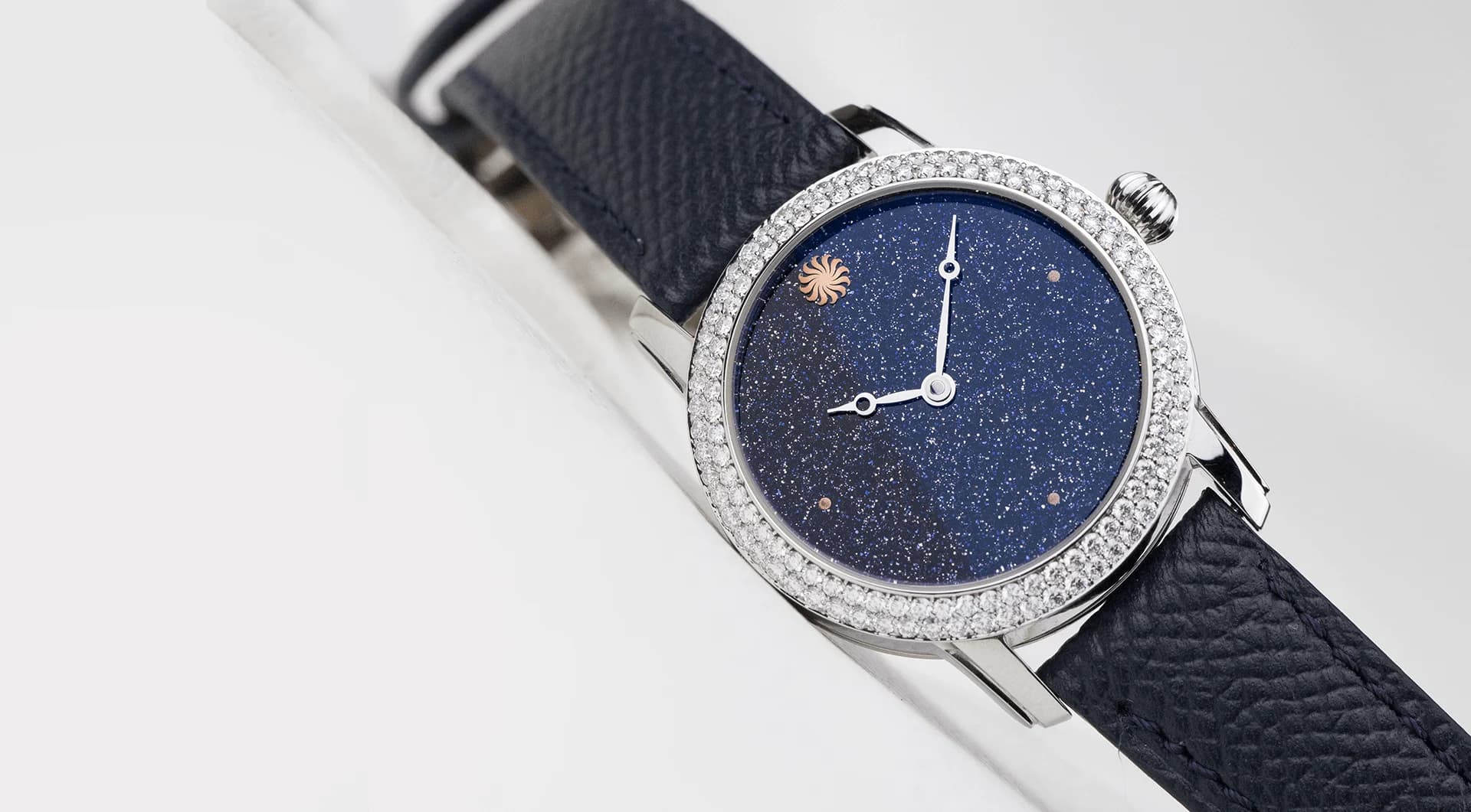 Lady Orion Stardust Diamond Bezel on the wrist
