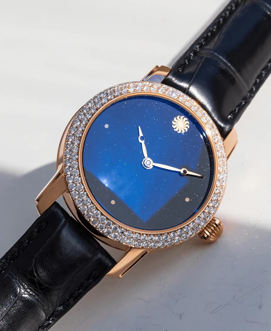 Lady Orion Stardust Diamond Lunette Rose Gold, the hours and minutes