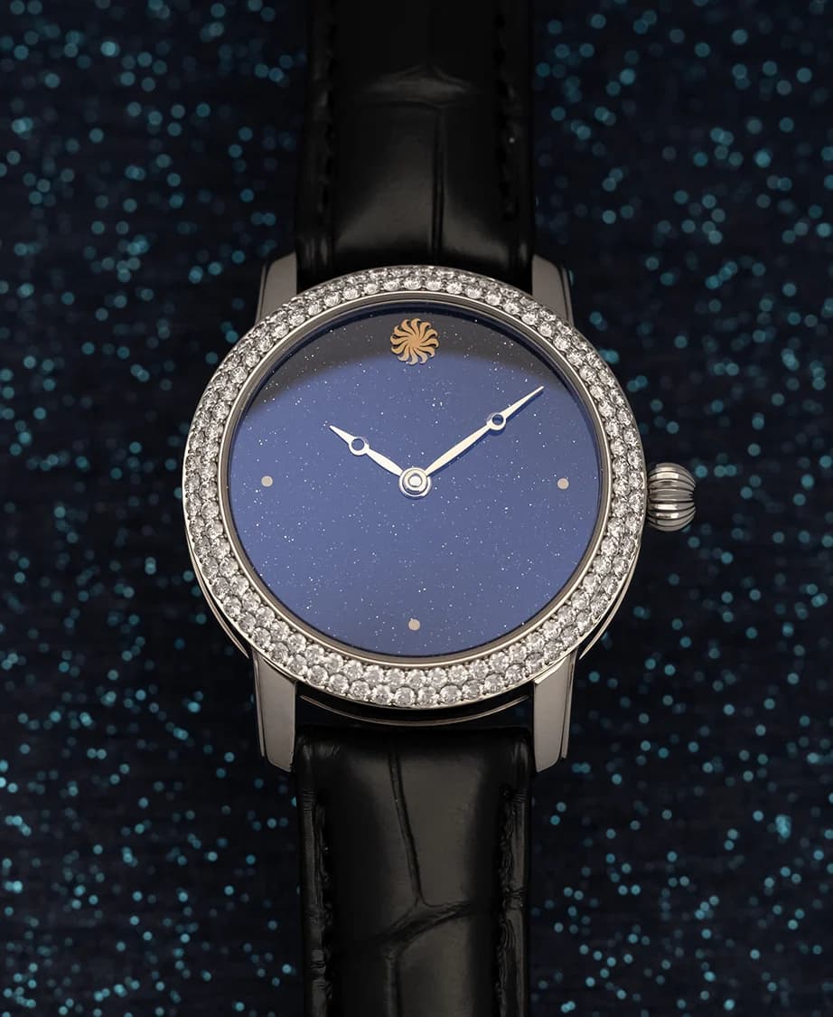 Lady Orion Stardust White Gold Diamonds, the hours and minutes