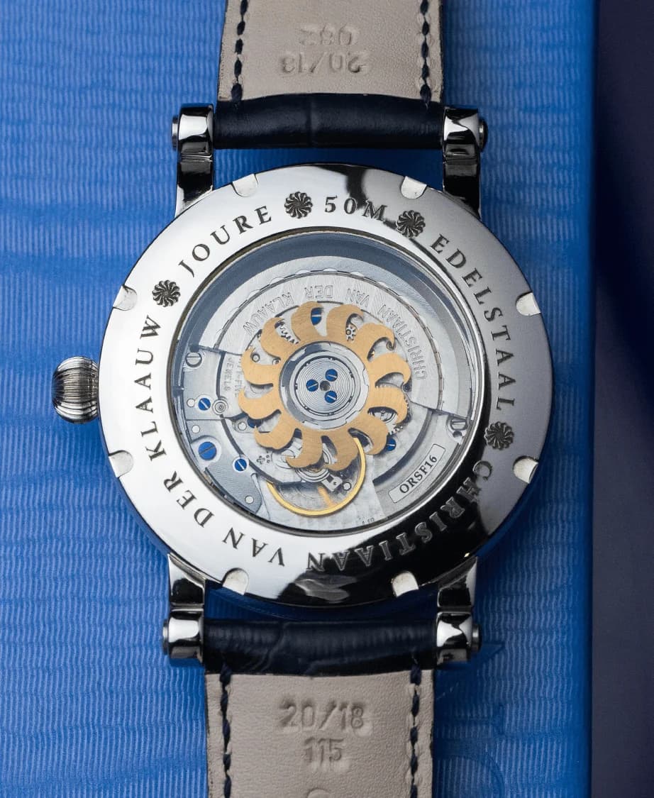 The CVDK1072 movement through the sapphire caseback