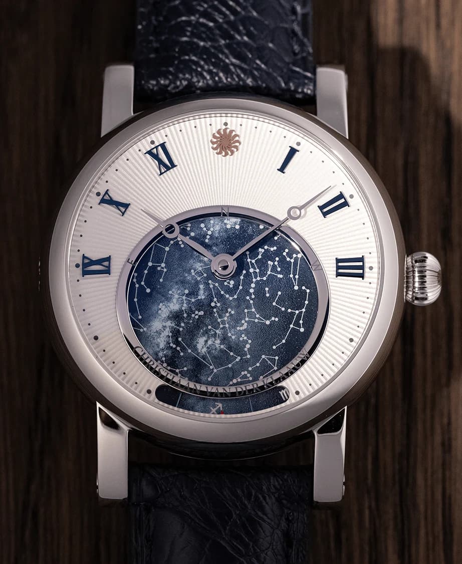 Orion dial with the rotating Planisphere and Zodiac indication