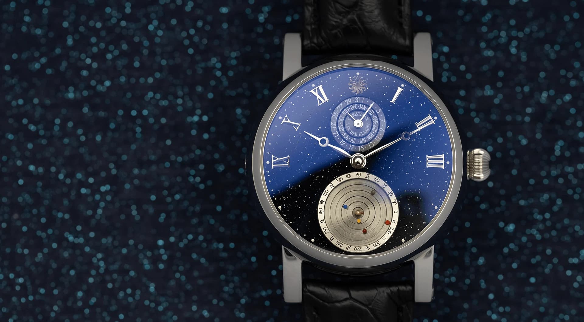 Planetarium Black Aventurine in stainless steel with a black aventurine dial