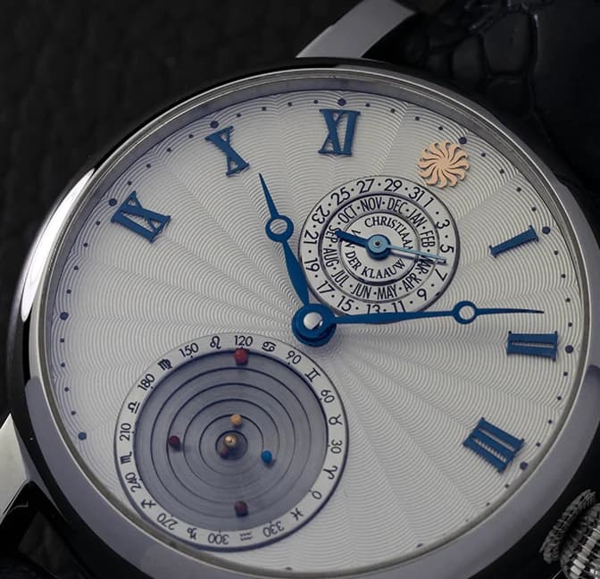 Planetarium Guilloché White, detail of the dial