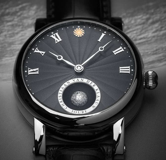 Real Moon Joure Guilloché Black, detail 1