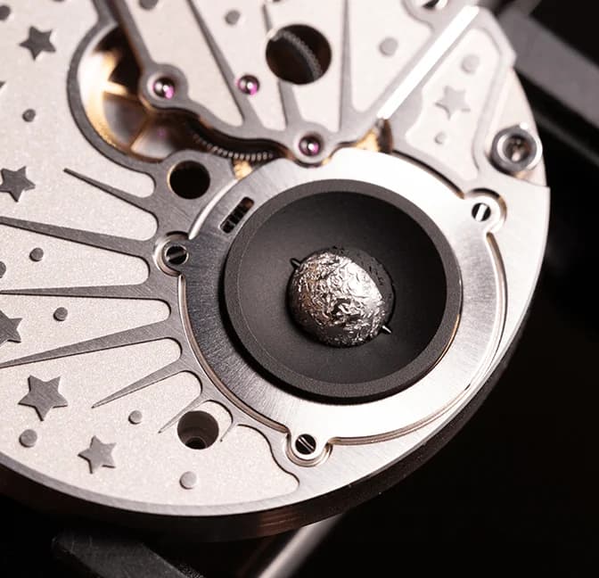 Real Moon Joure Guilloché White Rose Gold, detail 2