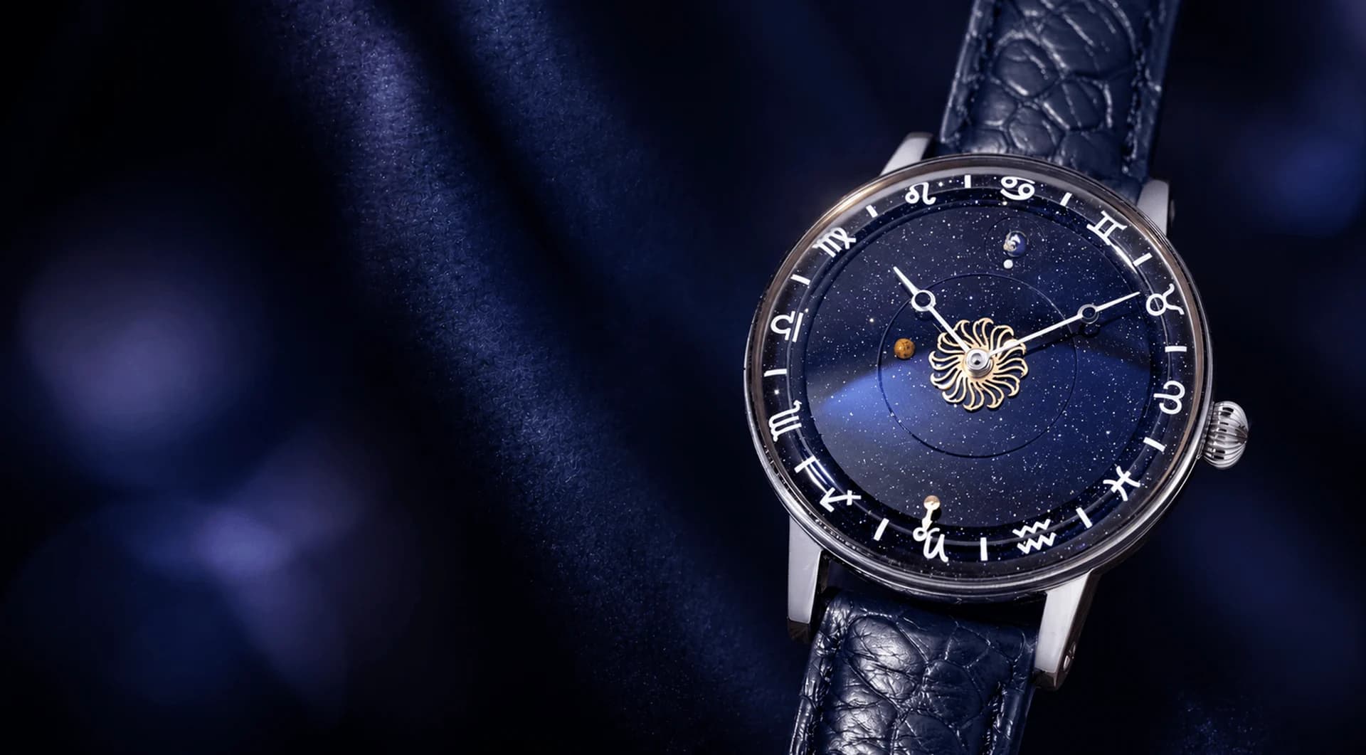 Venus Zodiac in stainless steel with a blue aventurine dial